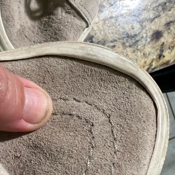 2 pairs of Vans size 8🛹💙💕 - Picture 8 of 12